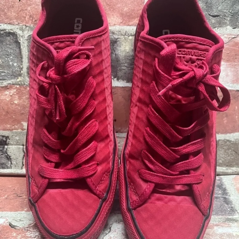 Converse All Red - Picture 2 of 6